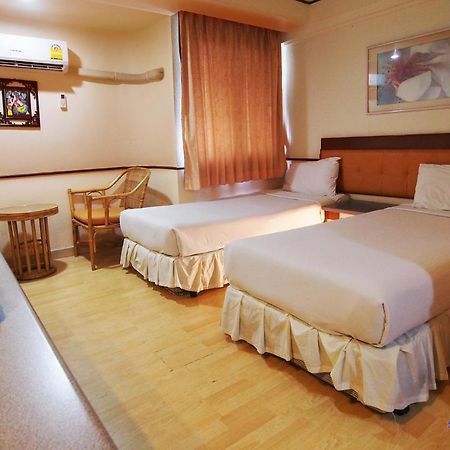Sena Place Hotel Bangkok Extérieur photo