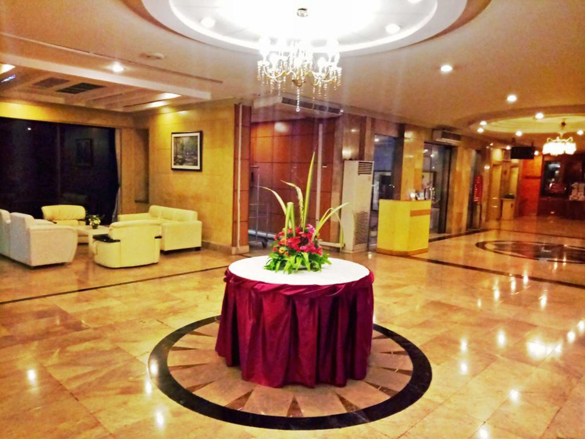 Sena Place Hotel Bangkok Extérieur photo